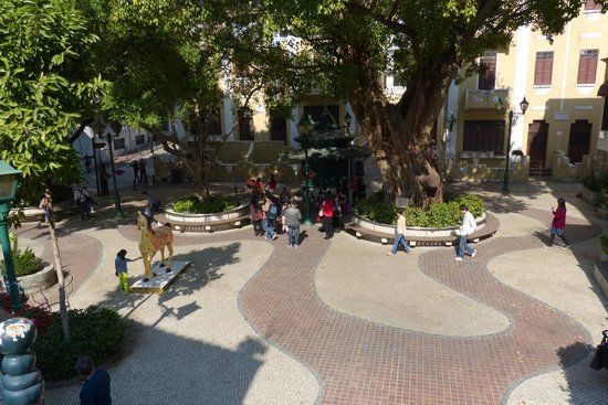 Lilau Square